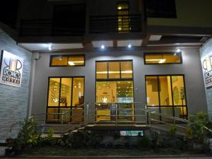 Rovics Tourist Hotel
