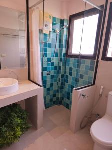 Old Spice 4 Downtown Serenity Luxurious Oasis BKK