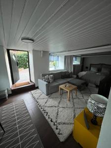 The Little Nest Borås, Cozy Apartment with Parking