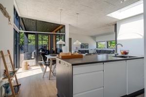 Lovely Holiday Home With Outdoor Sauna And Wilderness Bath, Close To Klitmøller Center And The North Sea