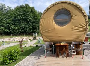 White Spring Glamping