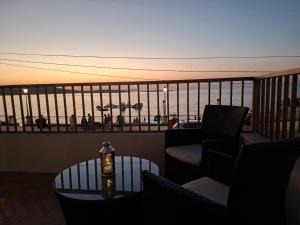 Spacious Bugibba Seafront Home 3BR Free Parking Free WiFi
