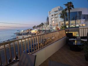 Spacious Bugibba Seafront Home 3BR Free Parking Free WiFi