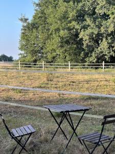 Campings Caravane vintage a la ferme : photos des chambres