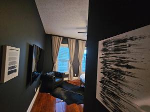 Prime location very close to downtown!