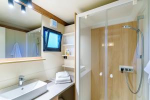 Campings Camping de Lochrist : photos des chambres