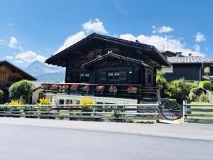 Appartements Residence Tavaillon - Chalet savoyard cosy centre village MAE-5161 : photos des chambres