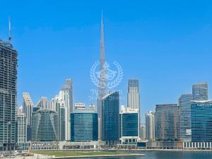 Royalton - Cozy Studio with Burj Khalifa & Canal Views