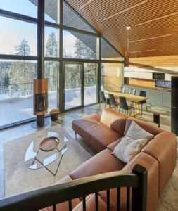 Villa Lux A Ski-in Ski-out by Aavalevi