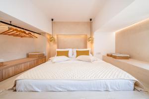 Agartha-Infinite Sunset & Sea View