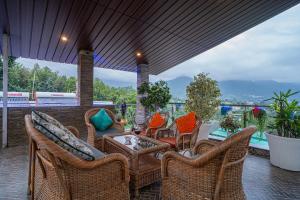 Alaya Stays Sky Paradise Pet-friendly Retreat With Gaming Zone, Home Theatre & Rooftop Gazebo