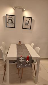 Cosy House 400 m from Iulius Town