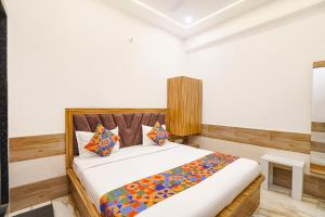 FabHotel Devi Heritage - 2 kms from Shri Banke Bihari Mandir
