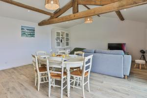 Maisons de vacances Longere renovee avec sauna proche de la mer : photos des chambres