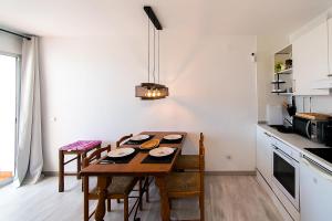 WELCS ESTUDIO 266 EMP con vista al mar