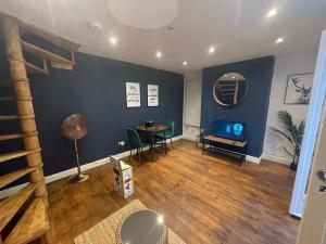 First Avenue Apartments