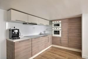 Artist apartment in Le Marais