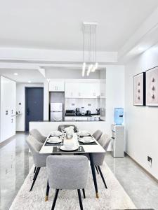 modern executive three bedroom apartment which features a swimming pool, state of the art fully equipped gym andmodern unmatched luxurious facilities which offfers luxury and comfort