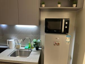 Spacious 6-Pax Stay Near Airport, City of Dreams, Okada, Ayala Malls, MOA & Solaire