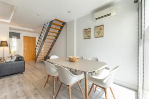 Cardenal Spinola Duplex Center by Valcambre