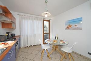 Samuel House- Traditional Italy