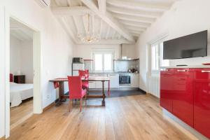 Loveweekends with Duomo View