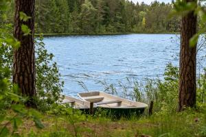 Poilsio kompleksas Tolieja Vieta renginiams bei poilsiui ant ežero kranto