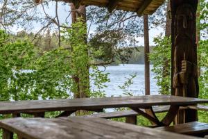 Poilsio kompleksas Tolieja Vieta renginiams bei poilsiui ant ežero kranto