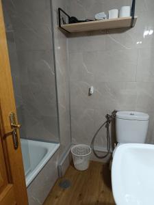 Casa Montse-Izquierda