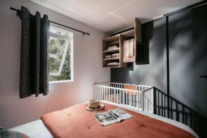 Campings Camping 3 etoiles - Piscine - ccbbhhe : photos des chambres