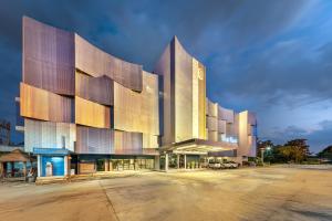 Thap Kaeo Poshtel City Center Korat