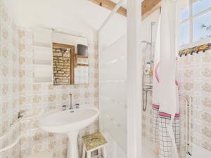 Maisons de vacances 800 m de la plage, jardin, maison pour 4 : photos des chambres