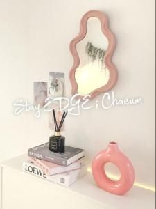 STAY EDGE CHEUM - near Shindaebang Station Boramae Hospital & Park Hongik University Airport Bus near Sindorim, Gangnam