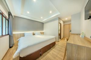 Thap Kaeo Poshtel City Center Korat