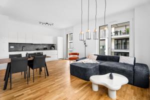 EXQUIS Luxus 2BR Apartment FRITZ I Balcony I Mercedes & US Army I Parking I Stuttgart