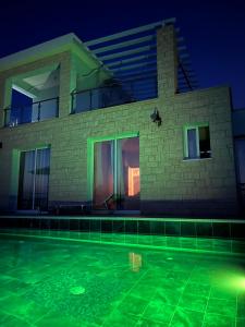 QUEEN EVRIDIKI & VILLA PANORAMA