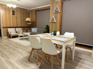 6 Bed-Spirit of Tasmania- 2 Mins -Shore GetAway