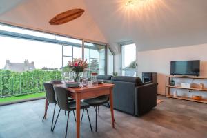 Maisons de vacances Surfin-nest - Proche centre ville Plouharnel : photos des chambres