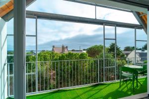 Maisons de vacances Surfin-nest - Proche centre ville Plouharnel : photos des chambres