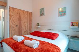 Maisons de vacances Surfin-nest - Proche centre ville Plouharnel : photos des chambres