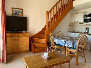 Alizea Beach - 50m from the beach apartment for 6