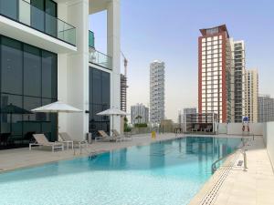 VayK - Cozy Stylish 1BR in JVC