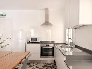 Santa Ana Plaza by Clabao