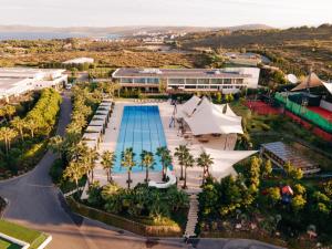 Hiddenbay Teos Hotel