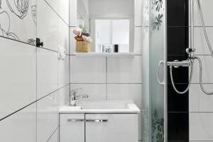 Sosnowskiego by Solarento