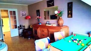 Maisons de vacances Maison familiale a Bugeat avec jardin accueillant : photos des chambres