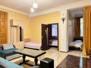 Nanas Apartment with garden