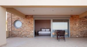 Ground Floor Studio by the sea