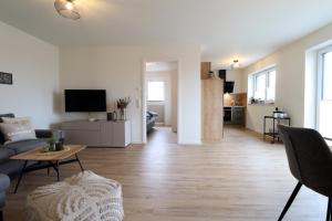 Dorumer Sielhuus 12 - strandnah mit Sauna und Balkon