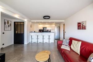 LÉTOILE DOR avec terrasse au centre de Cannes